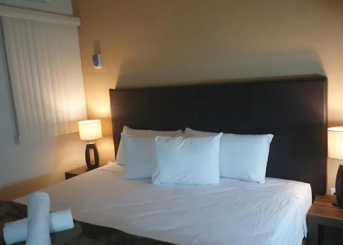 Hotel Muchin 3*